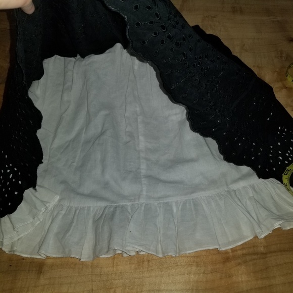 Knee length eyelet skirt - Picture 4 of 6